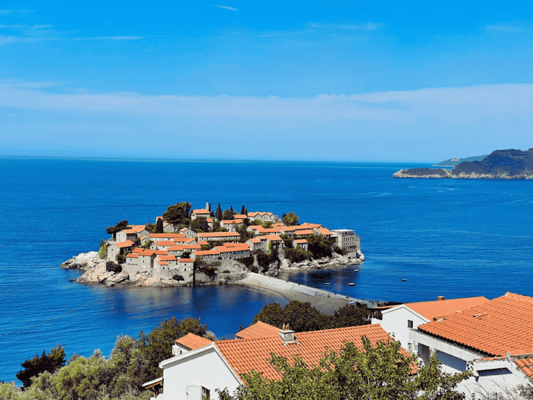 Karadağ Gezi Rehberi  | Karadağ Gezilecek Yerler