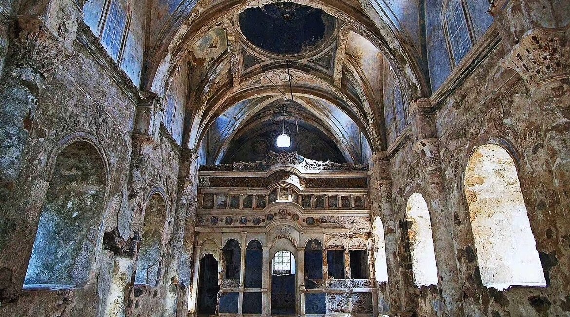 Kayaköy manastır kalıntıları - Doğa yürüyüşü rotaları