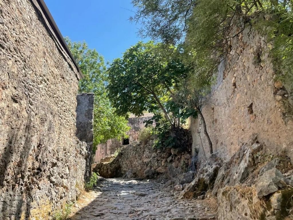 Kayaköy doğa yürüyüş rotası - Antik kent çevresinde yürüyüş yolları