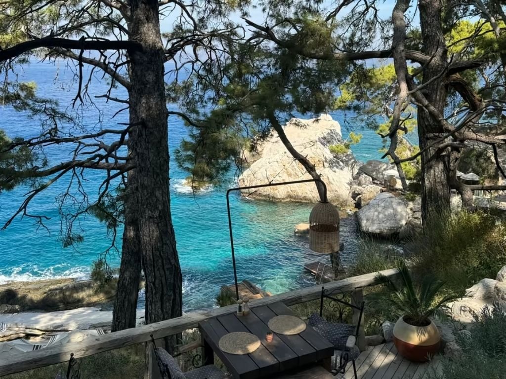 Rups mekan dekorasyon ve loca