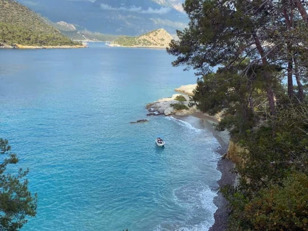 Darboğaz Koyu bakir doğa turkuaz deniz