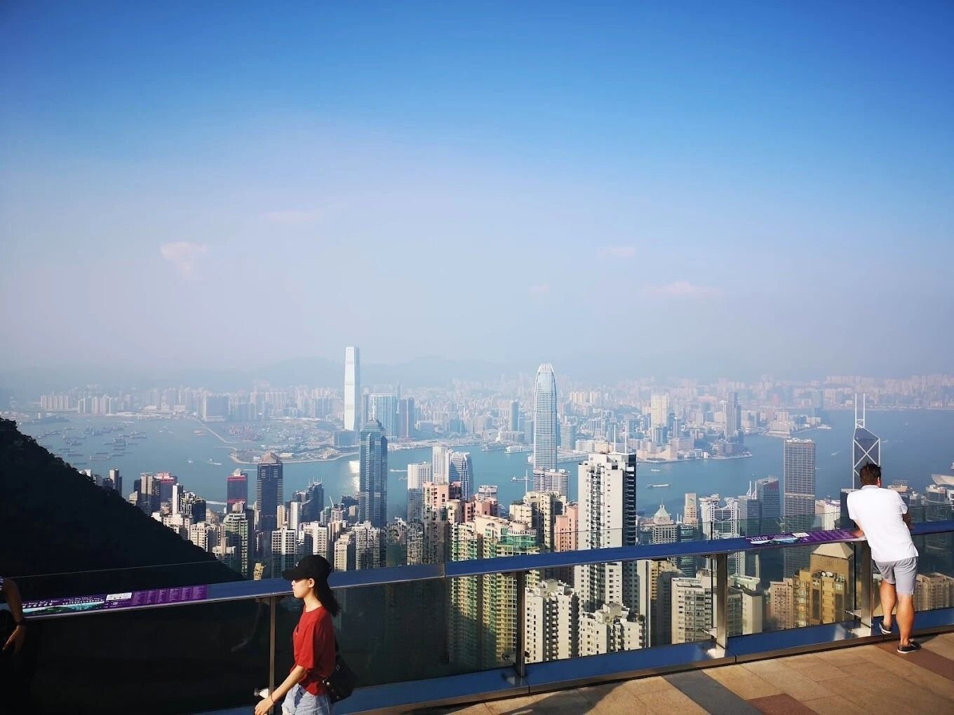 Hong Kong gezilecek yerler Victoria Peak manzarası
