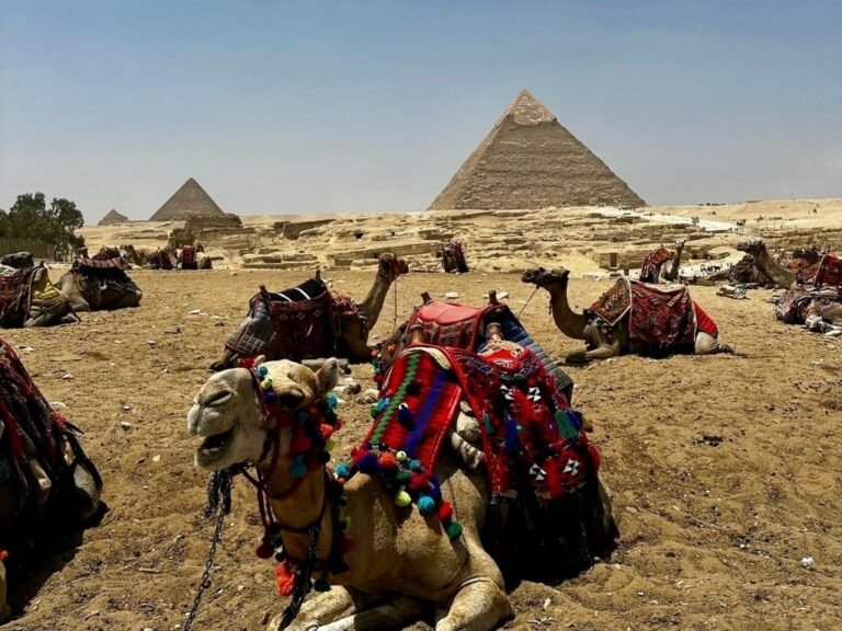 Kahire Gezi Rehberi: Piramitler & Tarihi Yerler