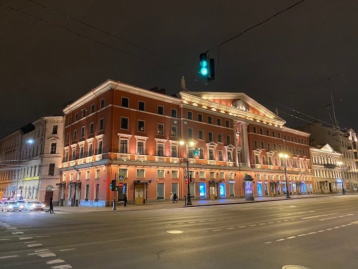 St Petersburg gezi rehberi: Nevskiy Prospekt caddesi